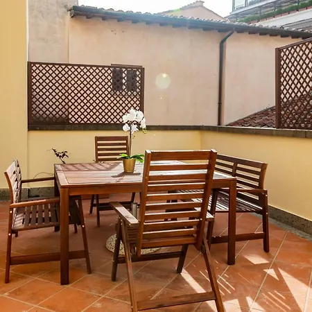 Pandy Suite Rome Room photo